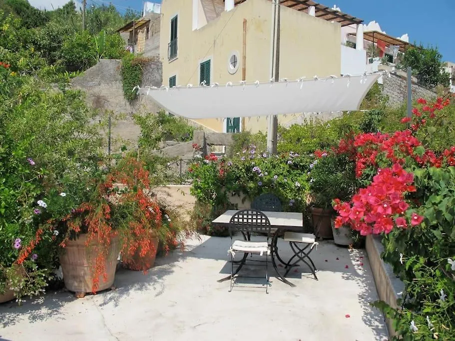 Holiday home Cedar House, Canneto Canneto  Italy